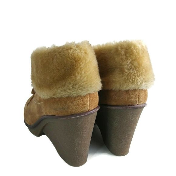 B. MAKOWSKY Nellie Suede Fur Cuff Ankle Booties 9W - Picture 4 of 7